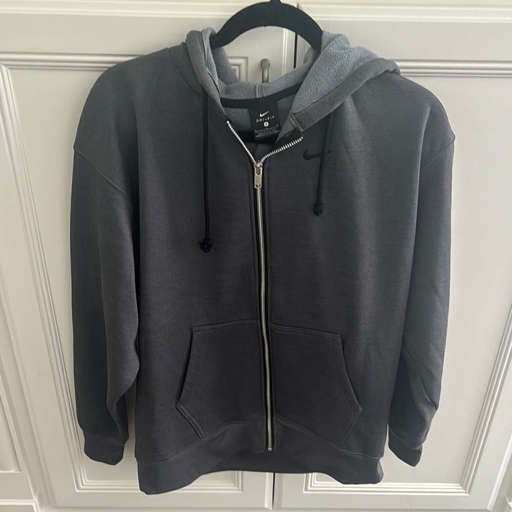 Nike Gray Zip-Up Dri-fit hoodie